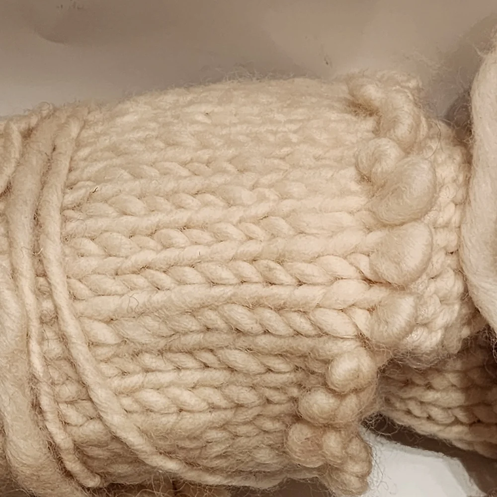Artisan Wool Yarn 4.4lbs - Picture 3 of 5